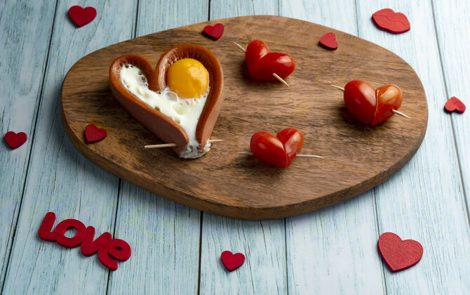 饭心形香肠的浪漫早餐番茄心水平方向晚餐食物甜食