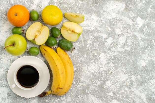 柠檬顶视图新鲜水果组成苹果 飞珠 香蕉等水果 背景为白色 新鲜醇厚 水果成熟 颜色为维生素可食用的水果顶部水果