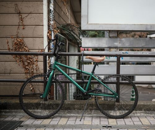 自行车复古绿色自行车黑色细节运动水平户外