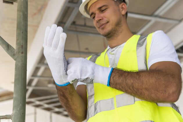 安全工地工人戴手套工业男性防护