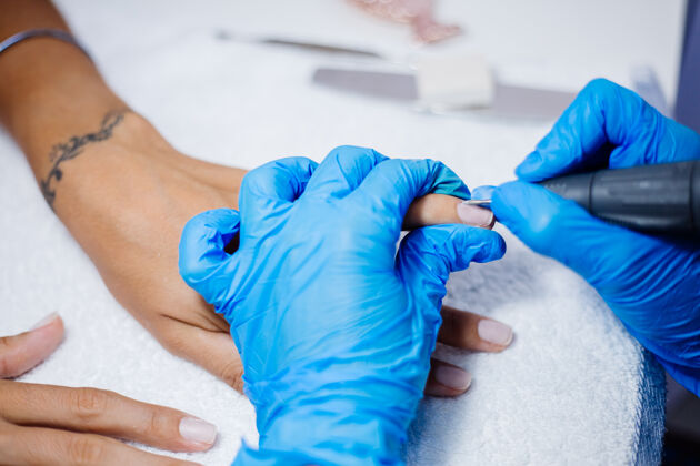 指甲美手美手指甲护理制作工艺专业指甲锉刀操作美手护理理念治疗过程宠爱