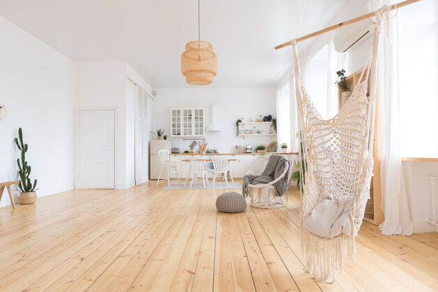 现代可爱舒适的轻室内设计的公寓地板装饰无人