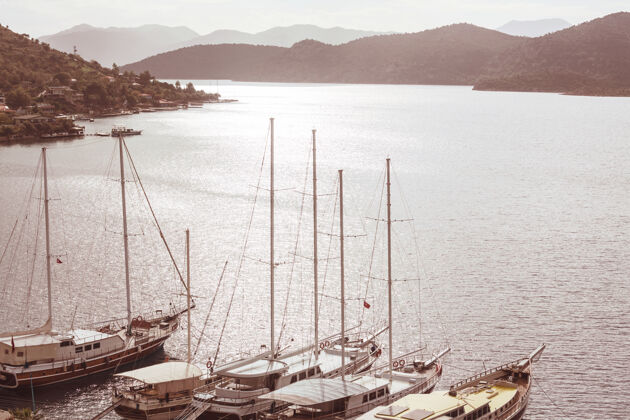 城市景观游艇在地中海海岸 土耳其海军城市风景宁静