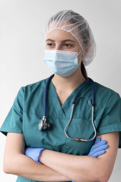 医生女医生戴着防护装备健康工人设备