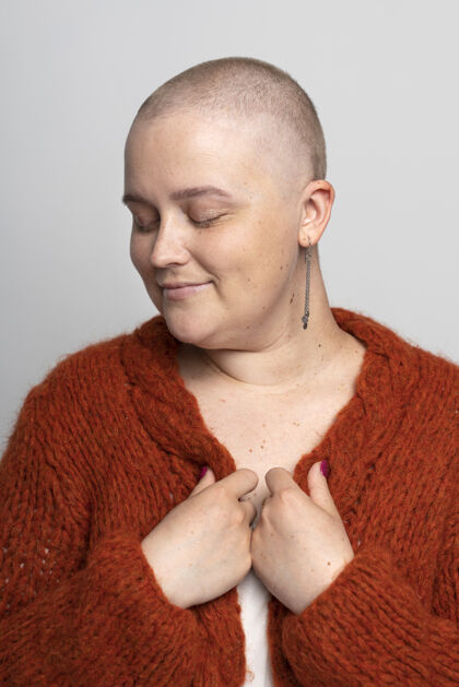 癌症笑脸女人对抗乳腺癌支持护理健康