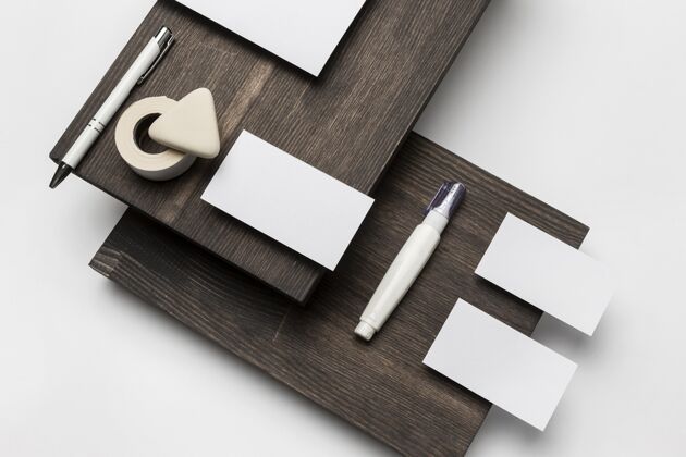 模型模拟文具上的木材组成公司安排办公桌