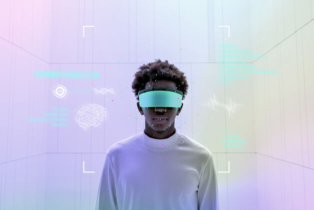 最小男人戴着智能眼镜 展示全息屏幕的未来科技游戏非裔美国人规格