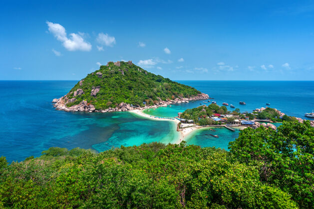 旅游泰国素拉特萨尼美丽的南苑岛森林自然岩石