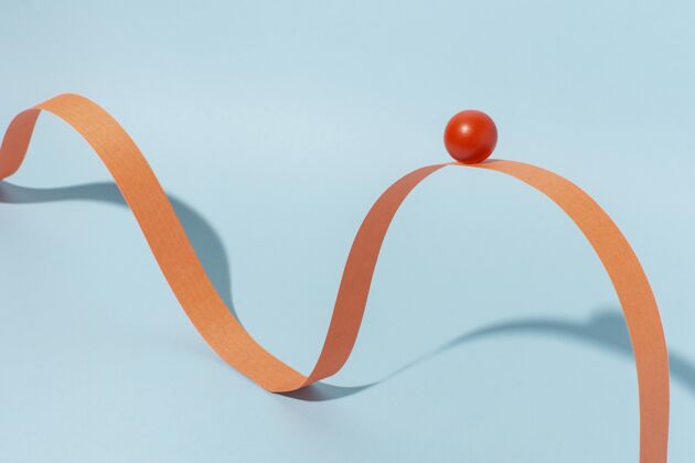 极简带球的橙色丝带安排水平分类