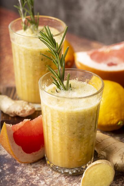 食物高角度柠檬和葡萄柚组合有机饮料新鲜