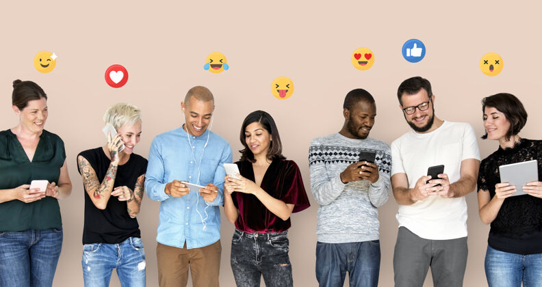 心快乐多样的人使用数字设备内容情绪营销