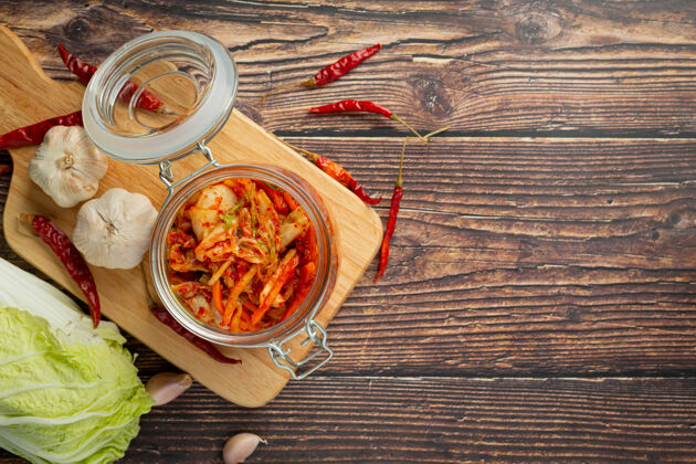 烹饪泡菜可以在玻璃罐里吃可食用的香料韩国
