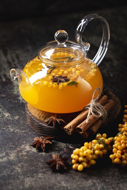 温暖美味健康的沙棘茶冬季饮料美味高角度