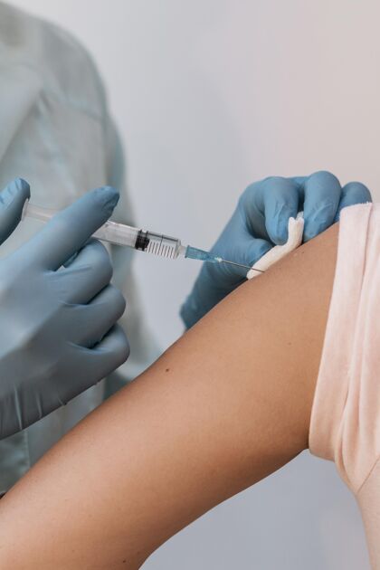 防护患者接种疫苗的前视图安全免疫补救